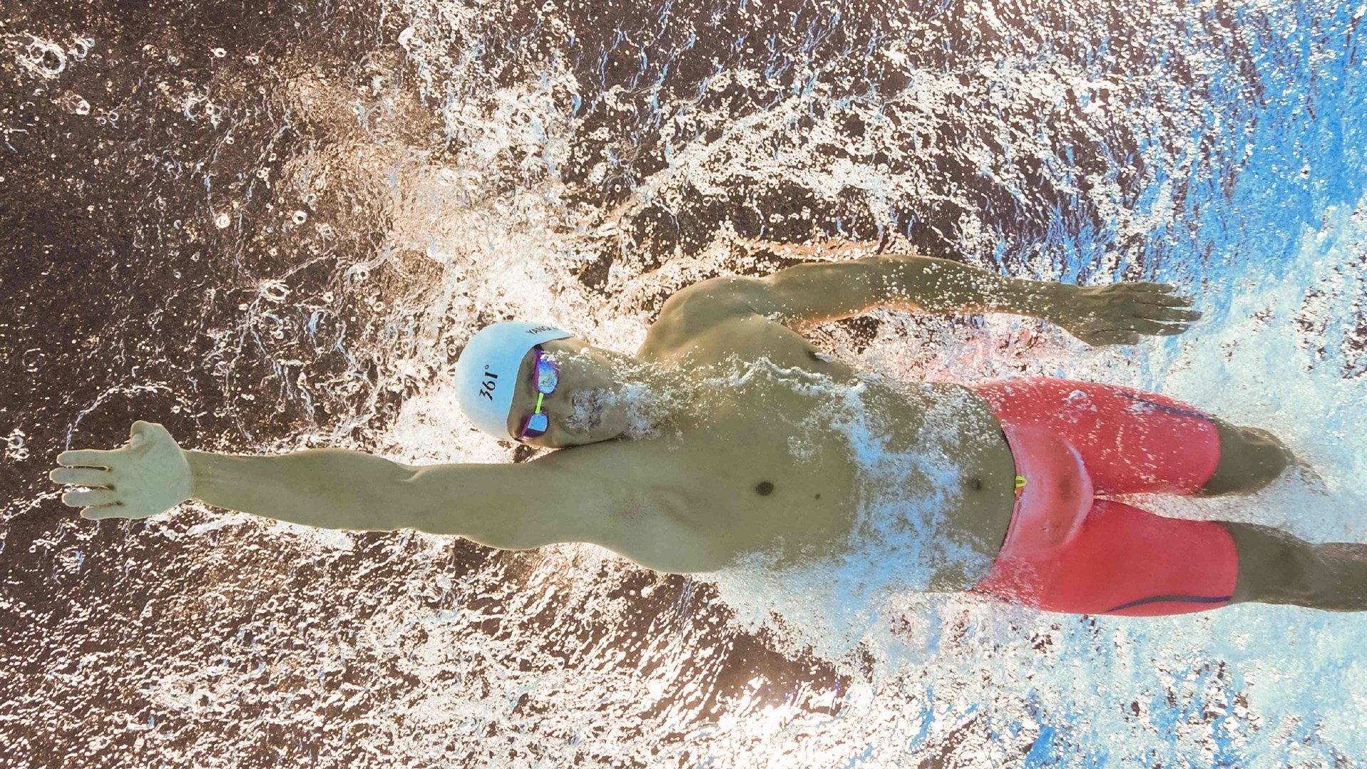 范弗利特圣保罗式掌控全局，广厦攻防两端碾压，强势击溃新疆占得先机