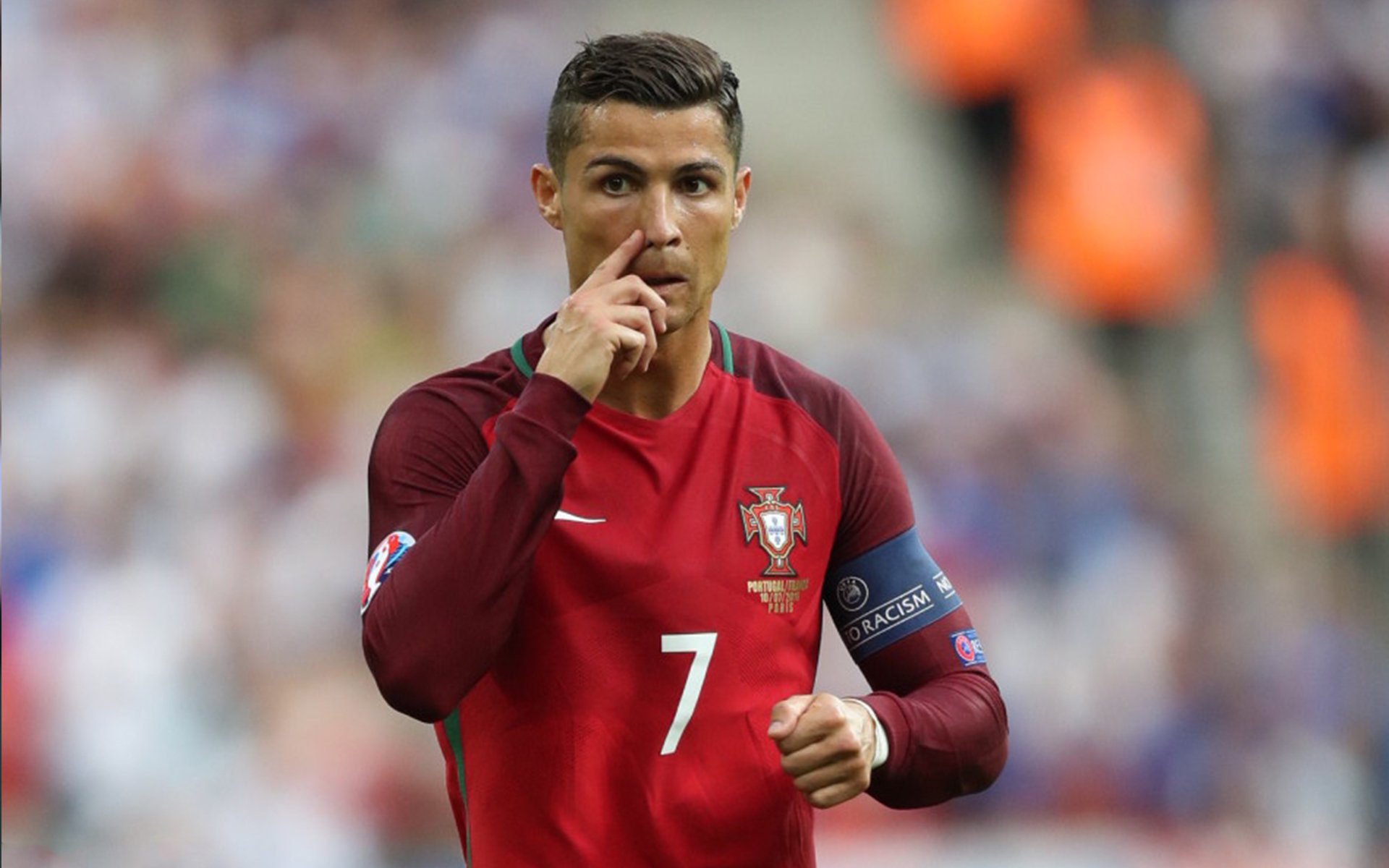 当国王转身离去,布克如何在欧冠决赛的废墟上重建王座