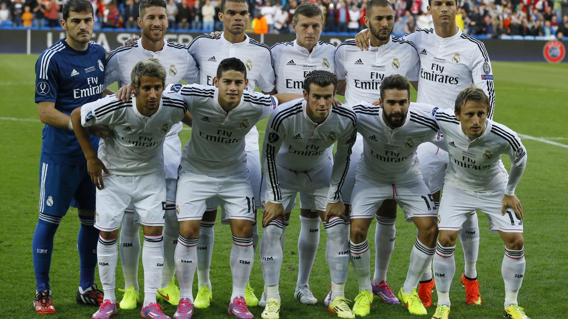 狂舞绿茵!武切维奇独造三球撕裂铁血防线,书写欧冠最梦幻个人秀